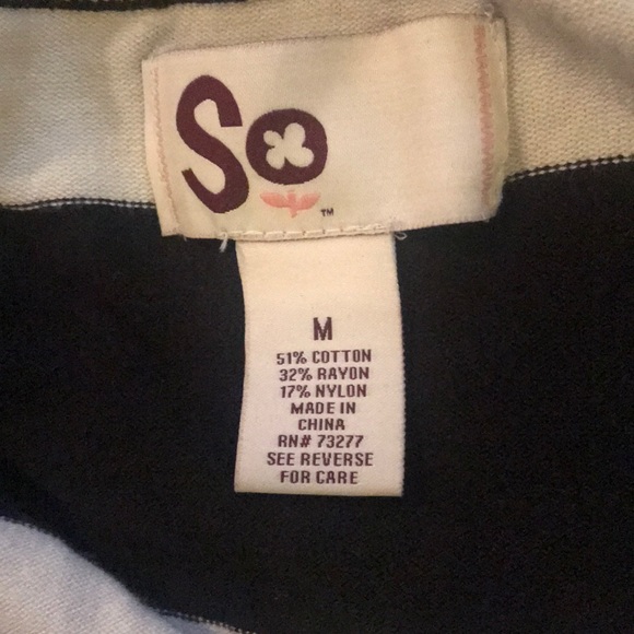 Kohls SO brand sweater - Picture 4 of 4